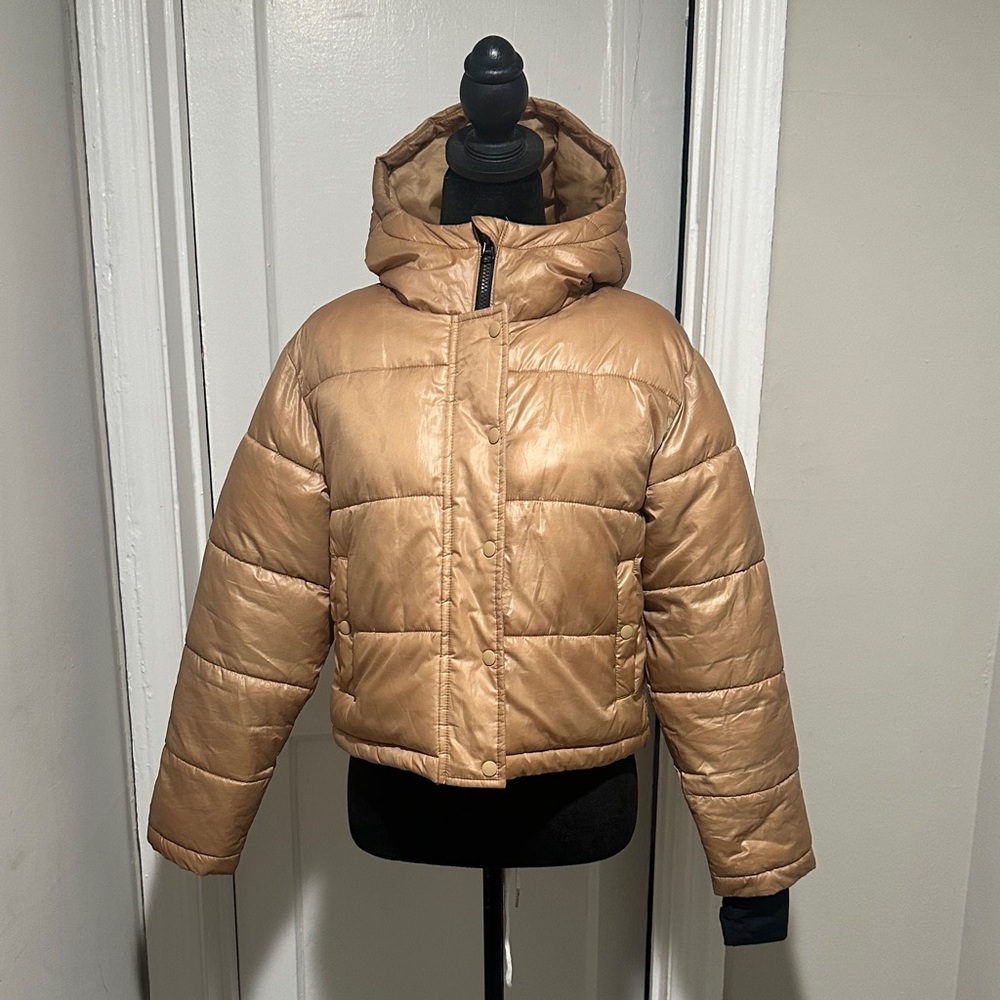 💰Gold Puffer Jacket with Hood💰